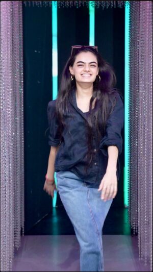 Ruhanika Dhawan Instagram - Dance like no one’s watching 😌🫶🏻

#mamushi #reels #trendingreels #fyp