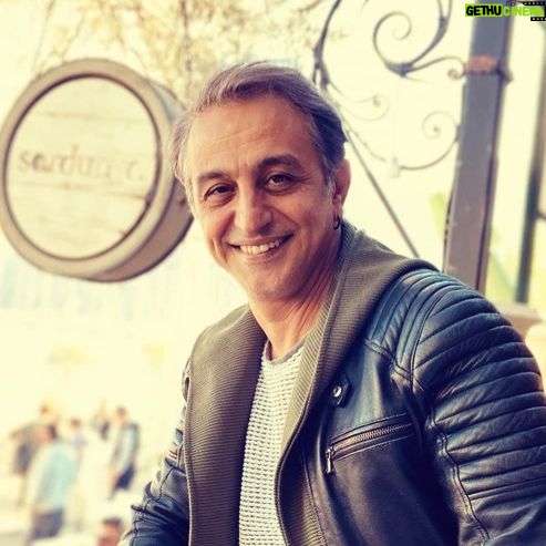 Ruhi Sarı - 1K Likes - Maviye ........