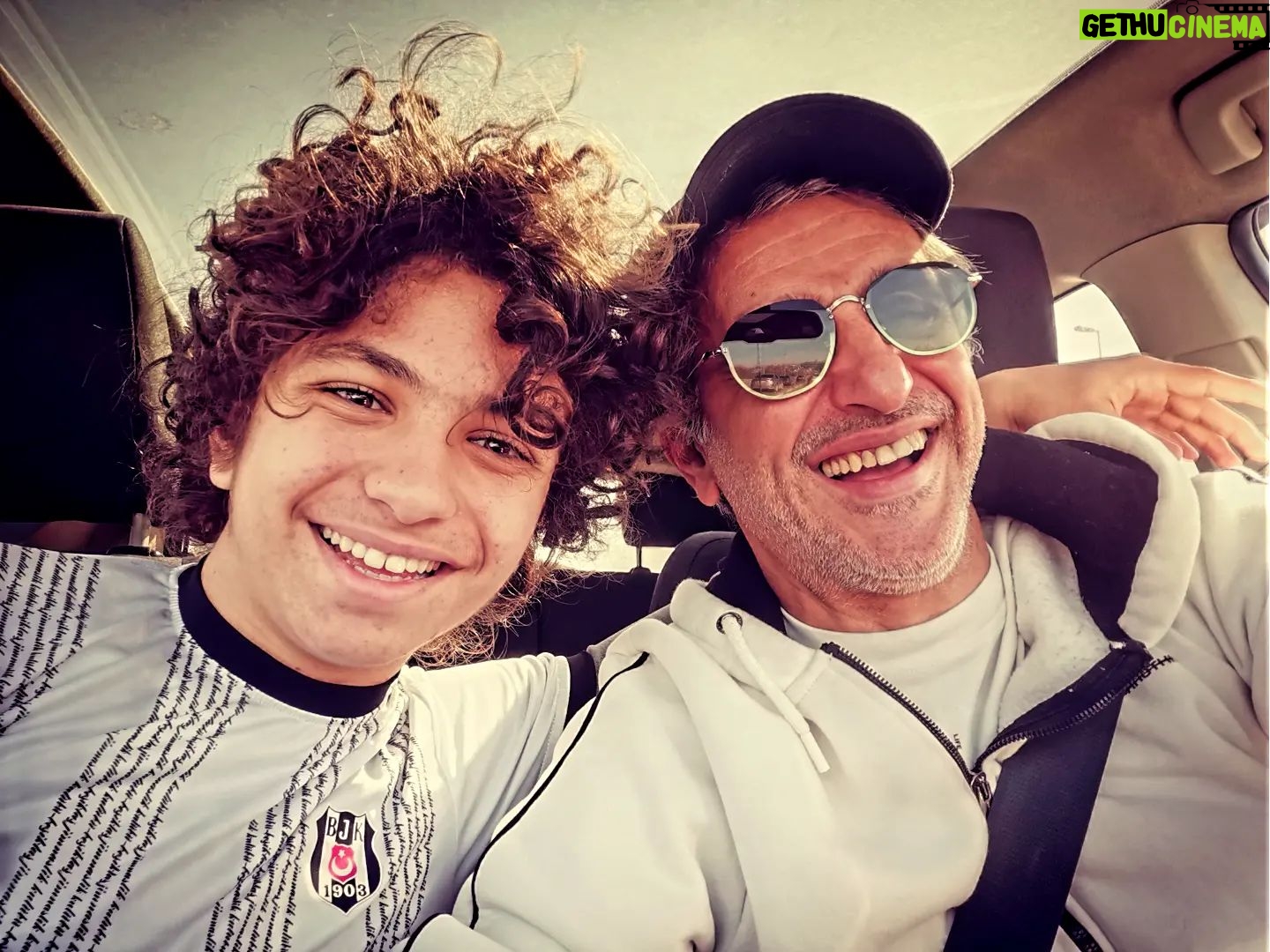 Ruhi Sarı - 817 Likes - Iyi pazarlar efendim.