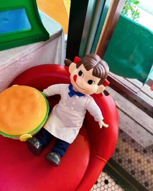 Rui-di Weng Instagram - 昭和時代的小約會🍮✨ @keelongxu