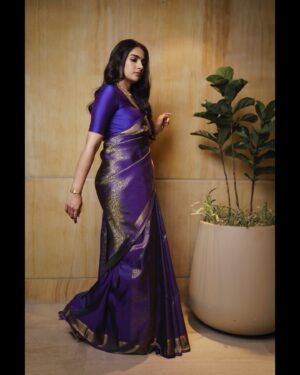 Rukmini Vasanth Instagram - brb 🪻
Photographs: @puchi.photography 
Saree: @bhargavikunam 
Jewellery: @petalsbyswathi 
Makeup: @makeupby_mahesh and @makeupbymallikarjun 
Hair: @hairstylist_srinivas 
Draping: Swarna
Emotional support and bag holding: mother dear
#FilmfareAwards