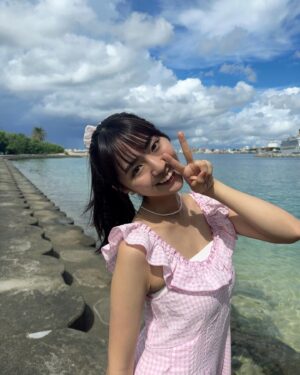 Runa Toyoda Instagram - おーはよーーう！沖縄の海で🙋🏾‍♀️

こないだ、いろいろ写真チェックしてきたよ〜🤭
解禁楽しみだなー
