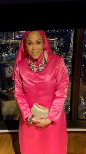 Russell Simmons Instagram - I am so broken hearted to hear of the passing of sister Karen Farakahn.  I have so many fond memories of her.  One example, I remember when she and her lovely daughters stayed at my house.  We went to (i dragged them )yoga, ate vegan food , did “yogi stuff.” They were true yogis—tolerant, loving, and flexible … always open and willing to bend. Her father-in-law Minister Farrakhan is to me, like he  is to hundreds of thousands of black men, a”second father.” I’m deeply saddened by the pain left to her family, but grateful she is no longer suffering. To my brother Mustapha,  I love you always ❤️ keep your head up you are beloved by all the believers and all who are fortunate enough to know you ❤️