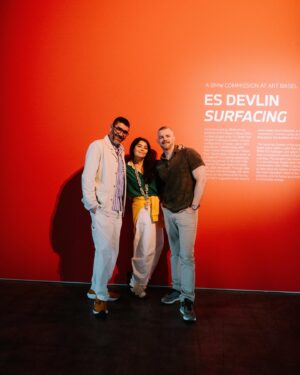 Russell Tovey Instagram - Artist Es Devlin shares with TalkArt about SURFACING, Devlin’s new work commissioned by @BMW for Art Basel in Basel 2024.

During this year’s internationally loved art fair, @EsDevlin brought @RussellTovey and @RobertDiament of @TalkArt on a personal tour of SURFACING. Collaborating with Paris-based choreographer Sharon Eyal, Devlin created a box of water that transformed into a magician’s conjuring apparatus, surfacing dancers through layers of water, light, paint, and pixels.

Paired with a pilot fleet of BMW iX5 Hydrogen vehicles enveloped in prints of Devlin’s collaged paintings and transformed into mobile sound installations with artist and engineer conversations, Devlin’s work at @ArtBasel illuminated themes of hydrogen, technology, ritual and transcendence.

Swipe to see behind-the-scenes from TalkArt’s interview with Devlin and BMW Hydrogen engineer Jürgen Guldner and tune in at the [link in bio] to learn more.

📸: @josselin