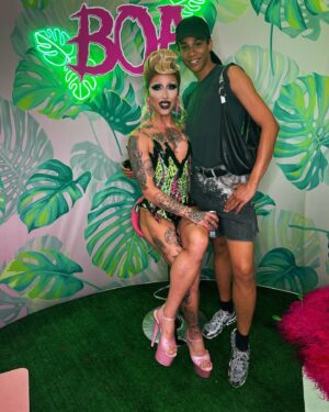 Ryan Boa Instagram - More DragCon⭐️

Finally back into the swing of things and already missing LA! This years @rupaulsdragcon was ICONIC to say the least and I’m so glad I was able to connect with so many sisters from the franchise! Forever grateful to be apart of the drag race family!🌴

#dragqueens #canadasdragrace #rpdr #dragmakeup #dragstyle #dragfashion #rupauldragrace #rupaulsdragcon