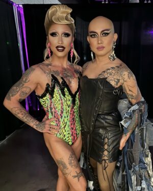 Ryan Boa Instagram - More DragCon⭐️

Finally back into the swing of things and already missing LA! This years @rupaulsdragcon was ICONIC to say the least and I’m so glad I was able to connect with so many sisters from the franchise! Forever grateful to be apart of the drag race family!🌴

#dragqueens #canadasdragrace #rpdr #dragmakeup #dragstyle #dragfashion #rupauldragrace #rupaulsdragcon