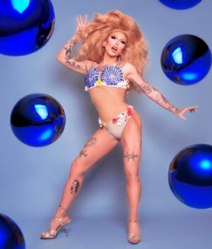 Ryan Boa Instagram - 🔵FREE MY MIND ARTPOP 🔵

feeling like an actual goddess in this @ladygaga Venus look 🐚

Artpop is such an underrated album and way ahead of its time. This album came out at a time that I needed new music the most. It brought so much light during such a difficult time in my life and of course, in true gaga fashion, the visuals, the tour, the outfits, and the music videos really sealed this era in my mind as a masterpiece 🌸

👗@connormccalden @boathedragqueen 
💇🏻‍♀️ wigzaddy @connormccalden 
📸 @_qweenton 

#artpop #dragmakeup #ladygaga #dragrace #rpdr #canadasdragrace #allstars #pride #makeup #makeuplooks #dragqueen #venus #goddess #beauty