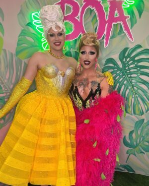 Ryan Boa Instagram - Serving CON⭐️

Another of a few more photo dumps from @rupaulsdragcon featuring icons upon icons🔥

The vibes were immaculate and I had an ✨amazing time✨

@rupaulsdragrace @canadasdragrace @worldofwonder