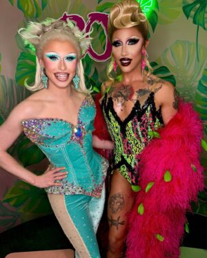 Ryan Boa Instagram - Serving CON⭐️

Another of a few more photo dumps from @rupaulsdragcon featuring icons upon icons🔥

The vibes were immaculate and I had an ✨amazing time✨

@rupaulsdragrace @canadasdragrace @worldofwonder