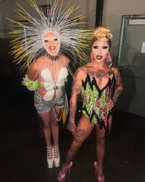 Ryan Boa Instagram - DRAG CON DAY 01⭐️

Loved being the prettiest girl at @rupaulsdragcon today!✨

Legit this is becoming such an amazing yearly trip that I get to look forward to where I can connect with the queens and fans! Feeling soooo grateful!✨

Come see me at booth 1152 all day tomorrow!

💚💖

#dragcon #rupaul #rupaulsdragcon #dragrace #boa #queens #dragracecanada #canadasdragrace #dragmakeup