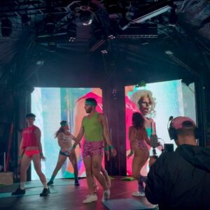 Ryan Boa Instagram - LET’S GET PHYSICAL 💪🏼 

This years starry night at @greenspaceto was an absolute DREAM! ⭐️

Thank you so much to @foxrevettmusic for slaying my mix as well as @lemongivesyoulife for helping write my verse and everyone else involved in my performance! special shout-out to @hollywoodjade for putting on the entire show! 💋

It’s so nice to be apart of such a spectacle as a way to raise funds give back to the community! 💖

Outfits @connormccalden 
Hair @ophelia_manson 
Pic @headcurator 

#dragqueen #dragmakeup #vintage #vintagestyle #retro #fitness #dragrace #rpdr #rupauldragrace