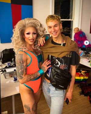 Ryan Boa Instagram - LET’S GET PHYSICAL 💪🏼 

This years starry night at @greenspaceto was an absolute DREAM! ⭐️

Thank you so much to @foxrevettmusic for slaying my mix as well as @lemongivesyoulife for helping write my verse and everyone else involved in my performance! special shout-out to @hollywoodjade for putting on the entire show! 💋

It’s so nice to be apart of such a spectacle as a way to raise funds give back to the community! 💖

Outfits @connormccalden 
Hair @ophelia_manson 
Pic @headcurator 

#dragqueen #dragmakeup #vintage #vintagestyle #retro #fitness #dragrace #rpdr #rupauldragrace