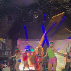Ryan Boa Instagram - LET’S GET PHYSICAL 💪🏼 

This years starry night at @greenspaceto was an absolute DREAM! ⭐️

Thank you so much to @foxrevettmusic for slaying my mix as well as @lemongivesyoulife for helping write my verse and everyone else involved in my performance! special shout-out to @hollywoodjade for putting on the entire show! 💋

It’s so nice to be apart of such a spectacle as a way to raise funds give back to the community! 💖

Outfits @connormccalden 
Hair @ophelia_manson 
Pic @headcurator 

#dragqueen #dragmakeup #vintage #vintagestyle #retro #fitness #dragrace #rpdr #rupauldragrace