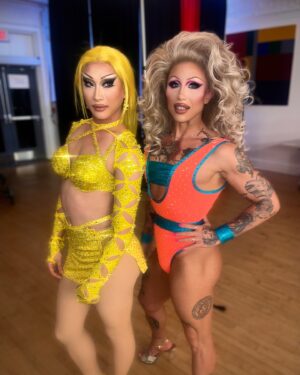 Ryan Boa Instagram - LET’S GET PHYSICAL 💪🏼 

This years starry night at @greenspaceto was an absolute DREAM! ⭐️

Thank you so much to @foxrevettmusic for slaying my mix as well as @lemongivesyoulife for helping write my verse and everyone else involved in my performance! special shout-out to @hollywoodjade for putting on the entire show! 💋

It’s so nice to be apart of such a spectacle as a way to raise funds give back to the community! 💖

Outfits @connormccalden 
Hair @ophelia_manson 
Pic @headcurator 

#dragqueen #dragmakeup #vintage #vintagestyle #retro #fitness #dragrace #rpdr #rupauldragrace