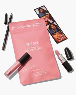 Ryan Destiny Instagram - MAC x RD 
Whatttt?! My lip combo is here. Finally! I curated my lip in collaboration with @maccosmeticsusa and I’m so excited, this is crazy. You can get it today! I can’t wait to see you in itttt

Available now at MAC Stores and maccosmetics.com   select retailers​
#MACLipCombo #MACambassador #ad