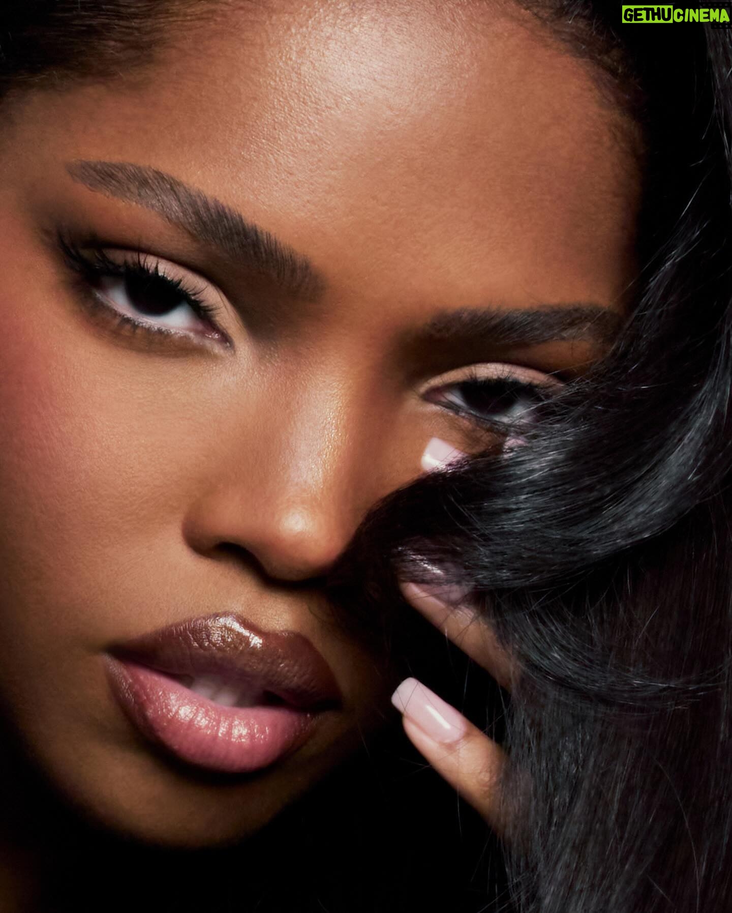 Ryan Destiny - 173.4K Likes - MAC x RD
Whatttt?! My lip combo is here. Finally! I curated my lip in collaboration with @maccosmeticsusa and I’m so excited, this is crazy. You can get it today! I can’t wait to see you in itttt
Available now at MAC Stores and maccosmetics.com select retailers
#MACLipCombo #MACambassador #ad