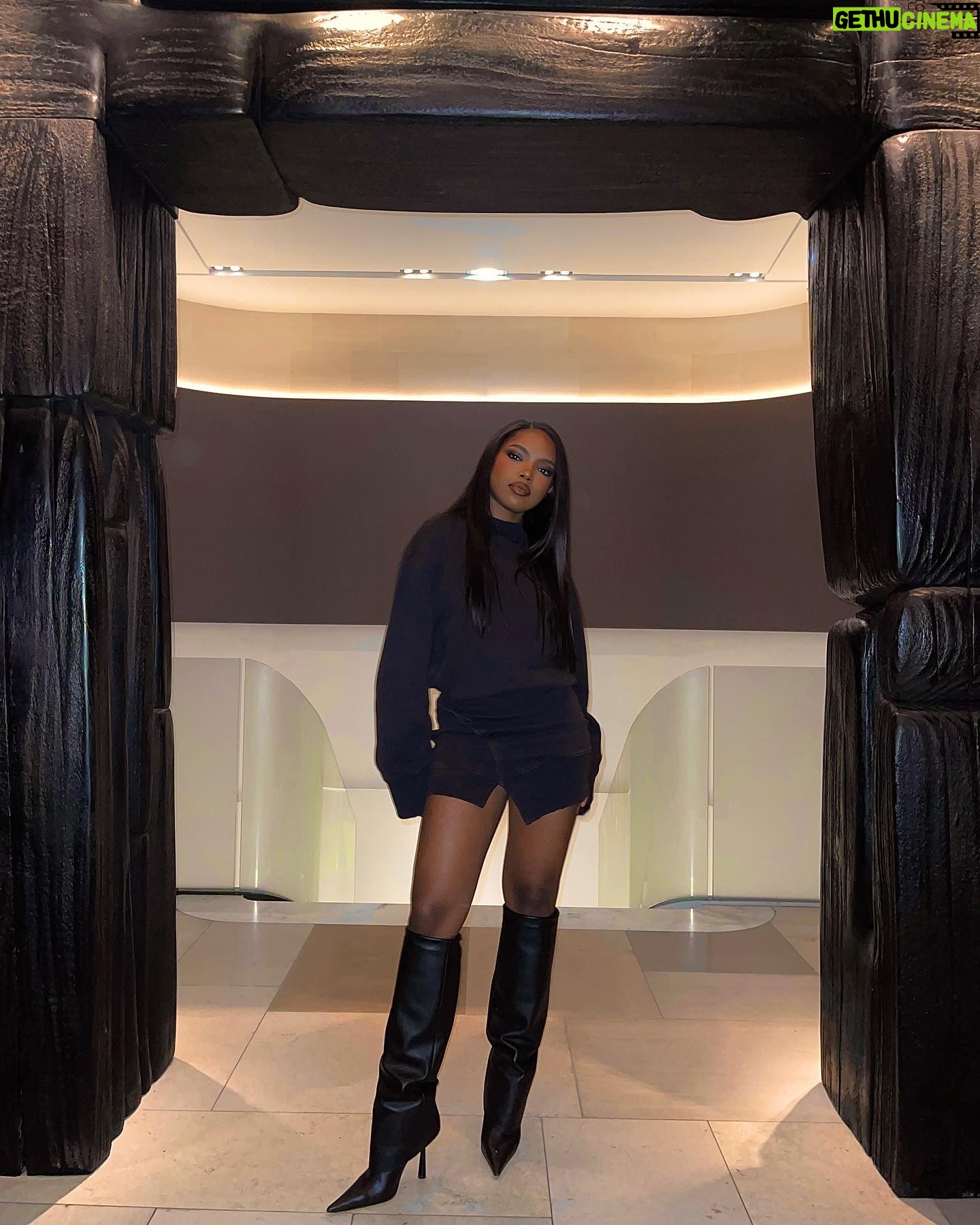 Ryan Destiny - 180K Likes - Almost forgot about her 🖤