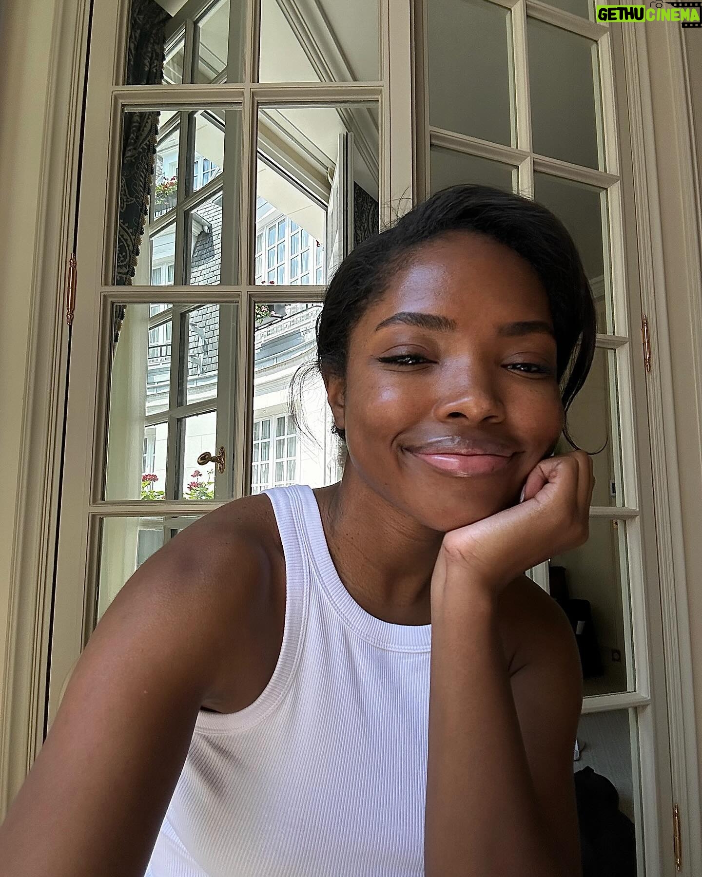Ryan Destiny - 185K Likes - summa