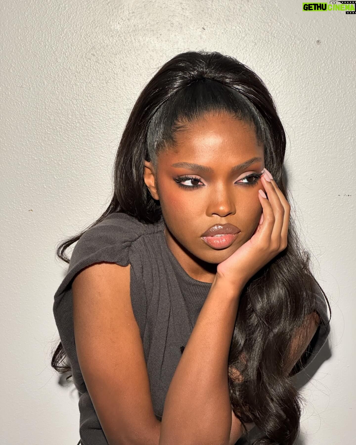 Ryan Destiny - 166K Likes - yal are showing up & it’s selling out … all over 💕😭