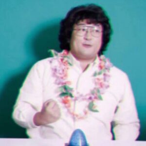 Ryuji Akiyama Instagram - 8月12日はNASAが世界初となる通信衛星の打ち上げに成功した日。

元祖クイズキング・クイズコンサルタントの鶴岡政栄。

クイズ問題の中には常連問題があり『ガガーリン』『デビッド・ボウイ』はクイズ番組があれば、必ず一度は解答に登場すると語る鶴岡。

1990年代に一世を風靡したクイズ番組で、鶴岡は計6度のクイズキングに輝いているのは有名な話。

では、そのクイズ番組の名前は何でしょう⁈
答えは明日の投稿の最後で!
※昨日のクイズの答え→「コーヒー五味のバランスを見極める」

#クリエイターズファイル
#鶴岡政栄
#クイズ
#クリエイター
#クリエイティブ
#写真日記
#日記
#記念日
#ダイアリー
#サプライズ
#netflix
#毎日投稿
#ロバート秋山
#お笑い好き