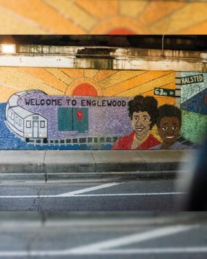 S. Dilla Thomas Instagram - Hey there! It’s a beautiful day out 🤩

Last week we spent a few hours on another beautiful day with the historian @6figga_dilla on his Chicago Mahogany tour through Englewood. We learned SO MUCH! 

A city gem 💎, he had much knowledge to share with us on this two hour bus tour. We learned about the history of the neighborhood, talked about some influential and historical residents.

Things got heavy as we talked about the very really racial discrimination that has affected the residents of this community. Click through the photos to learn more.

There were also beautiful stops on the tour such as The iconic Yale and we even got to go inside and see the breathtaking atrium.

We ended the tour with a visit to @ggcfreshmarket where staff got some groceries and a few even got tasty smoothies. We love to support a local business!

There were so many stops and this is only a small summary of the time we shared together. We recommend the tour to learn more about our beautiful city. Swipe through, recognize any of these spots? Oh and swipe all the way to end for a message. 🫶🏽

 📷: @allyalmorephoto