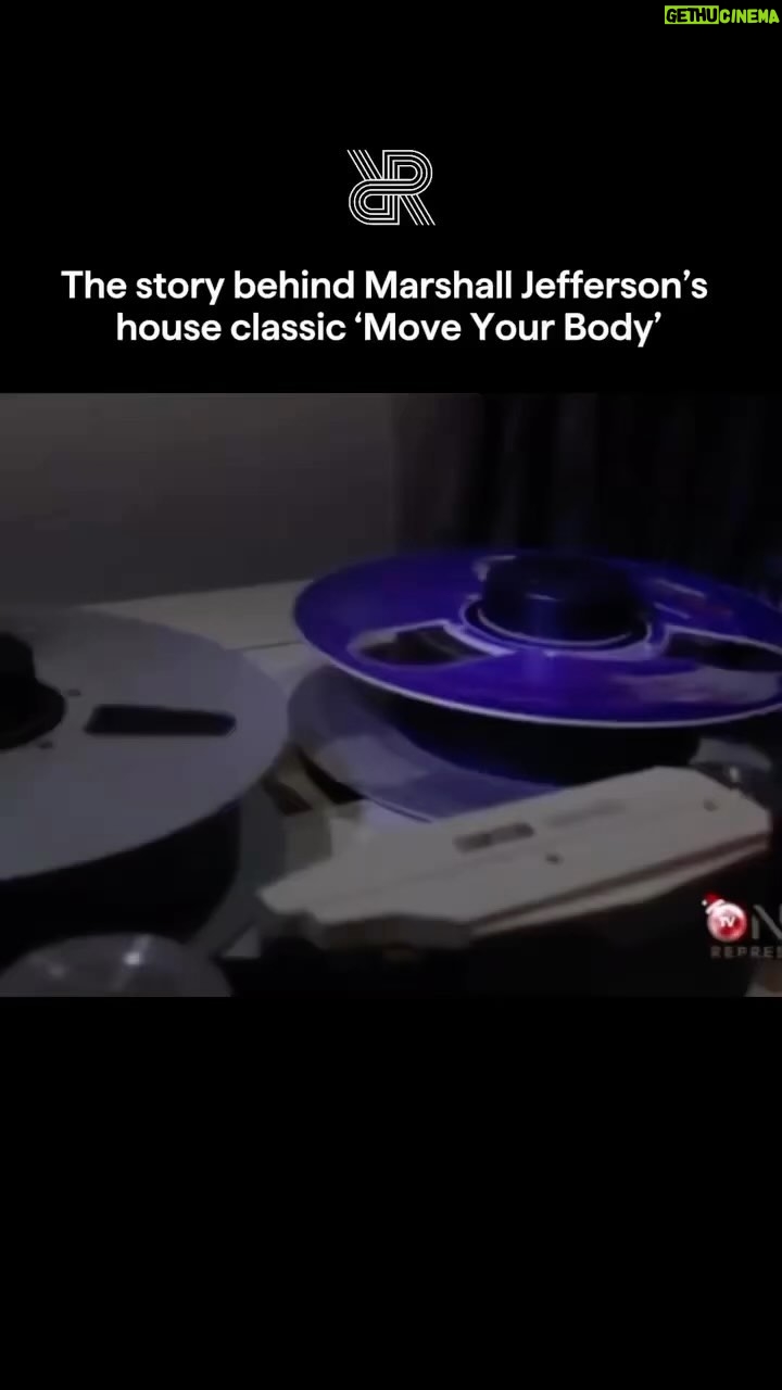 S. Dilla Thomas - 4.4K Likes - A Chicago house anthem!!!!