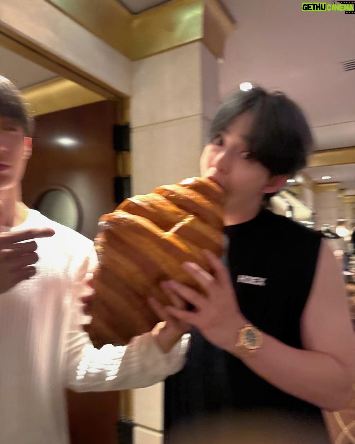 S.Coups - 2.3 Million Likes -