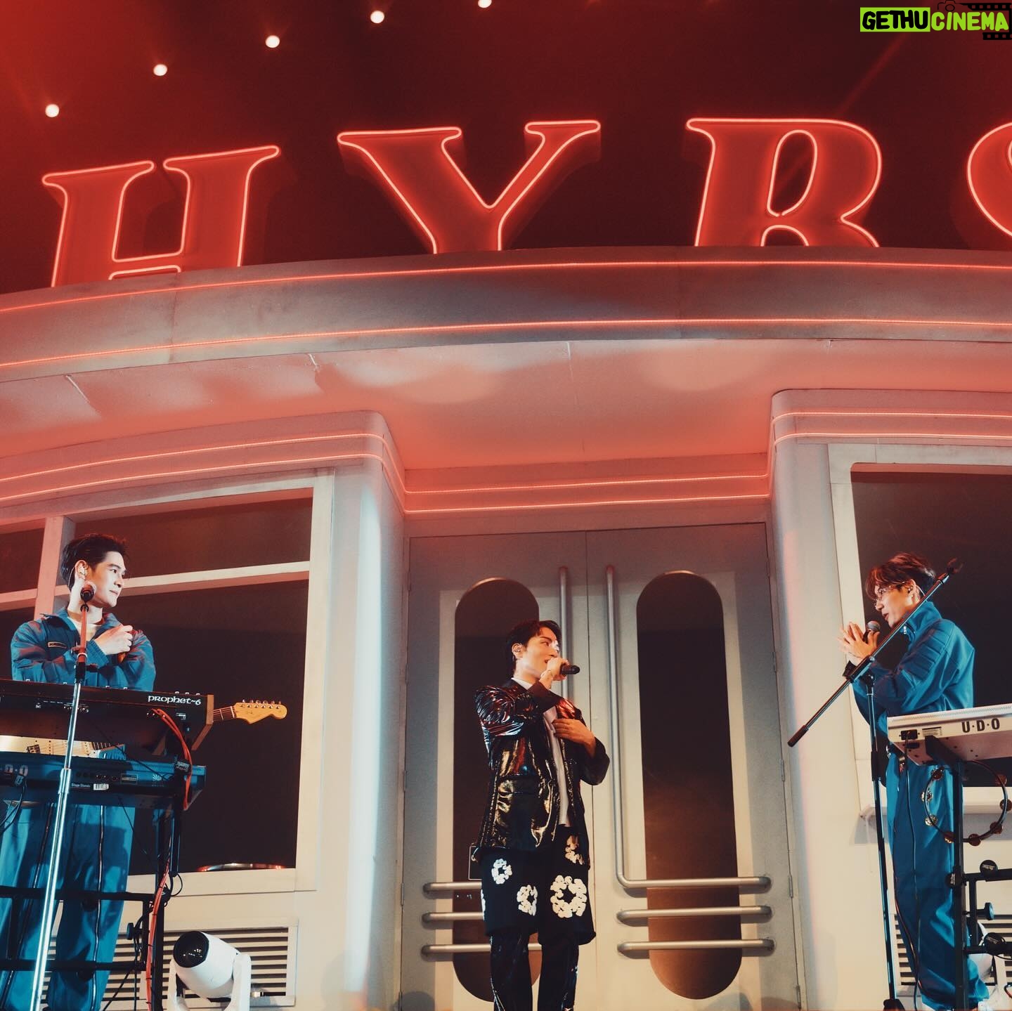 SIRUP - 4.9K Likes - 🕺🏻🕺🏻🕺🏻🕺🏻🕺🏻
#HYBS #HYBSWellDoneConcert