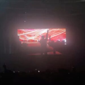 SIRUP Instagram - POP YOURS @pop_yours 最高やったやろ？

今回はやってみたかった初のバンド録音とオケのハイブリッドミックスアレンジでお送りしました

日本ではなかなか聞けないサウンドだったと思う

映像チームもいつものチームでぶちかましてチーム総出で
POP YOURS揺らしに行きました

ほんでこの国の王たちよ(国民一人一人が王の民主主義)、現場守るのはお前ら(俺も)だ。
絶対投票行って腐敗政治倒そうぜ
虐殺にもNO言っていこうぜ

SIRUPの2024フェス祭りはじまったばっかぶちかましていこ〜💫

セトリ
1. Need You Bad
2. FINE LINE with Skaai
3. Rain
4. LOOP
5. Do Well Remix

Vocal : SIRUP
Sound produce / Guitar / Bass / Manipulate : Shin Sakiura @shinsakiura_tokyo

Drums : RaB @rab_from_soulflex 
Bass : Funky @funky_soulflex 
Sax / Flute : KenT @kent_from_soulflex 
Guitar : HISA @hisa1108 
Keyboard : Atsushi Inoue @atsushi__inoue
Recording Engineer : Keisuke Mukai @kmukai.music

Special Guest : Skaai @skaai_theprof 

Stylist : TEPPEI @stylist_teppei
Special Thanks: @anrealage_official 
Hair & Make-up (SIRUP) : Daisuke Mukai @mukai_daisuke

Sound (FOH Sound Engineer) : Kenta Arai @arai_onkyo 
Sound (Monitor Engineer) : Yuki Uchibayashi @nature_mcfarlane 

Creative & Art Director : Masaki Watanabe (maxilla) @masakebab 
CG Producer : Takemi Inagaki @takemi_inagaki
CG Artist :  Ai Ikeda @ai_ikeda_____
、Alessandro Asnagi @aleasnaghi
Project Manager : Moe Niitsu

Video Projection : Hiromichi Yamanaka
Live Production : Susumu Kakisaka (Kyodo Tokyo)

📷 @yuki_0422ame 
📷 @yokoyamarock