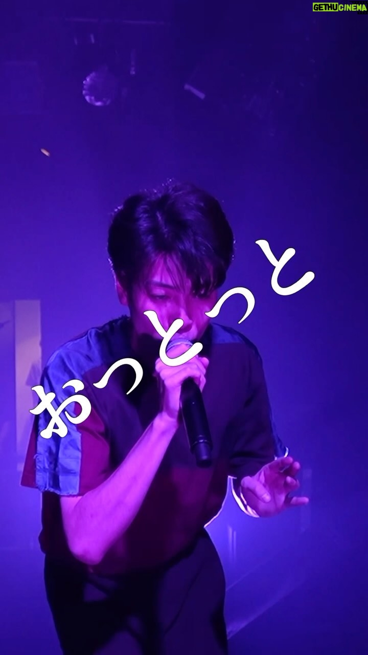 SKRYU - 14.4K Likes - 2023.8.11 One Man Live @代官山UNIT
SKRYU - 居酒屋 feat.徳利 @lxxtok
【Transform Live Ver】
本編はこちらのURLから
https://youtu.be/F-nHXd4vO2s?si=55_-7xUbwlnlFRMn
1st Full Album【Transform】
🐦⬛Charcoal Side
https://linkco.re/NcB3u48Q
💍Diamond Side
https://linkco.re/NUs4YNmg