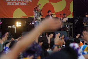 STUTS Instagram - 本日はSUMMER SONIC 2024、ありがとうございました！！
2年ぶりの出演で2回目のBEACH STAGE、ステージから見える景色が素晴らしくて最高な時間でした。

ゲストにKaneee君、Yo-Sea君、C.O.S.A.さん、Daichi Yamamoto君をお迎えして、TAIHEI君(Key)、仰木亮彦さん(Gt)、岩見継吾さん(ba)、吉良創太君(Dr)、武嶋聡さん(Sax&Flute)とのバンドセットでお送りしました。
昨日MVも出たFeel MissingもKaneee君とYo-Sea君とライブで初披露できました。

お暑い中Beach Stageまでお集まりいただき、本当にありがとうございました🙏

昨日はYo-Sea君のライブに客演させてもらって、JJJの時にもステージに上がらせてもらいました💫
色んなアクトも楽しめて、とても楽しい2日間でした。

Photo 1,10 by @shoghts 
#サマソニ #summersonic