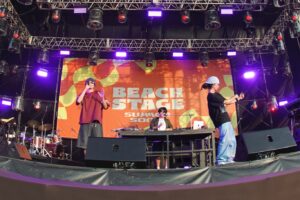 STUTS Instagram - 本日はSUMMER SONIC 2024、ありがとうございました！！
2年ぶりの出演で2回目のBEACH STAGE、ステージから見える景色が素晴らしくて最高な時間でした。

ゲストにKaneee君、Yo-Sea君、C.O.S.A.さん、Daichi Yamamoto君をお迎えして、TAIHEI君(Key)、仰木亮彦さん(Gt)、岩見継吾さん(ba)、吉良創太君(Dr)、武嶋聡さん(Sax&Flute)とのバンドセットでお送りしました。
昨日MVも出たFeel MissingもKaneee君とYo-Sea君とライブで初披露できました。

お暑い中Beach Stageまでお集まりいただき、本当にありがとうございました🙏

昨日はYo-Sea君のライブに客演させてもらって、JJJの時にもステージに上がらせてもらいました💫
色んなアクトも楽しめて、とても楽しい2日間でした。

Photo 1,10 by @shoghts 
#サマソニ #summersonic