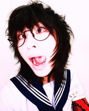 SUZUKA Instagram - Hi 
HIGH