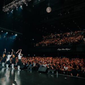SUZUKA Instagram - 🔥🔥台北🔥🔥
ボーン‼︎‼︎ ボーン‼︎‼︎ ボーン‼︎‼︎ ボーン‼︎‼︎
沢山の拳をARIGATO👊🏻👊🏻👊🏻👊🏻
#AGCALLING_WORLDTOUR 🌎
📸 @elainetantra 
2024/06/27
