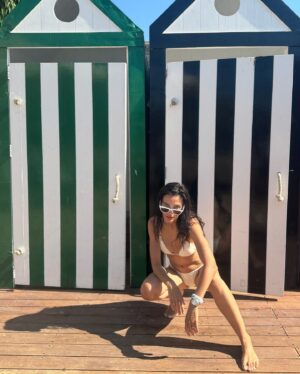 Saadet Işıl Aksoy Instagram - New second home.. ❤️🏠👫🏻👩🏼‍🤝‍👩🏻👬🏻💖 Son dakika yapılan planlara.. 🥂 #athens #summer24
