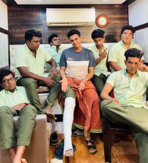 Saaf Instagram - കാല് തല്ലിയൊടിക്കാൻ ആർക്കും പറ്റും..ധൈര്യം ഉണ്ടങ്കി പഠിച്ച് തോപ്പിക്കെടാ 🗿😼