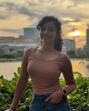 Saanve Megghana Instagram - Hyderabadi ante.. Click pictures at Durgam Cheruvu! ✅ 

PC : @nihal_kodhaty (thanks bhayya)