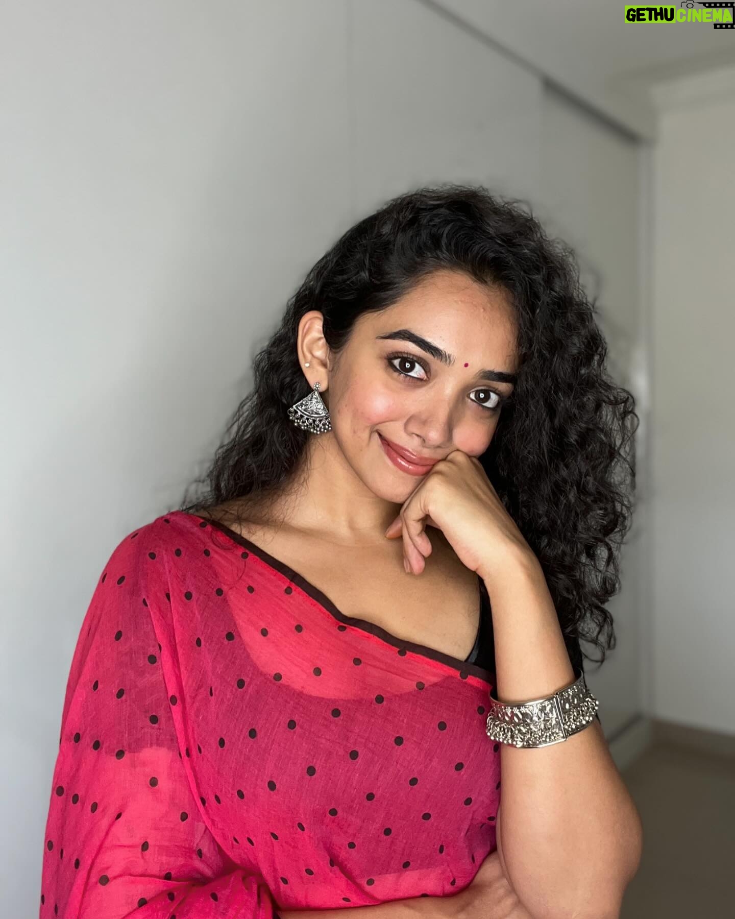 Saanve Megghana - 44.1K Likes - Happy Vishu 🫂🌸
I LOVE SADHYA! @malavika.nambiar mom makes amazinggggggg!
.
.
.
Pc : @malavika.nambiar and @vamsipujit
.
.
.
#newyear #malayalam #foodie #pink #festival