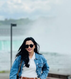 Sabila Nur Instagram - Second time at the Niagara Falls and it still blew my mind away ❤️💕