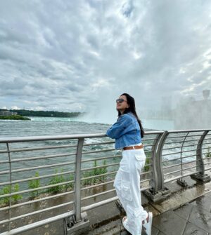 Sabila Nur Instagram - Second time at the Niagara Falls and it still blew my mind away ❤️💕