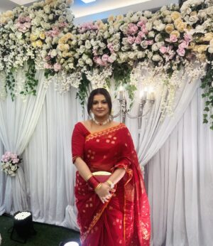 Sabnam Faria Instagram - শেষবার যখন কোন সামাজিক অনুষ্ঠানে গিয়েছিলাম তখন আওয়ামীলীগ ক্ষমতায় ছিল 😝
অন্তর্বর্তীকালীন সরকারের সময়ে কেউ বিবাহ করলে দাওয়াত দিয়েন!
