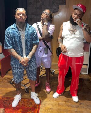Sada Baby Instagram - Me vs Me, SkubaSada™️ I’m the oldest but my lil brotha The Coldest. 🏕️🦍🏕️ used to have beauty supply earrings n a 500 dollar Jesus piece n now my kit worth bout 620k… yes I added it all up, God Is Good I swear he is 🙏🏽