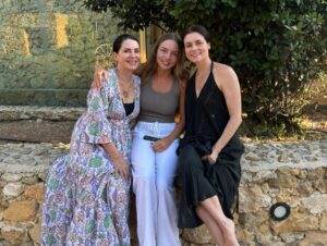 Sadie Frost Instagram - A week full of movement, meditation, delicious healthy food and making beautiful connections with these lovely people. Thank @amcharahealth for letting us host our retreat with you and to all your amazing chefs, naturopaths and masseuses, such a great team!

Thanks sis @sadielizafrost for being the yin to my yang.

And a HUGE thank you to everyone who joined our retreat. @diannebuswell @joe_sugg @yasminmillsofficial @karenbishko @jillian.jorgensen.1 @katherine.grout @tangrystangry @kristinhjellegjerde @rosebudflowers_crowthorne @thehealth_space @mia.grout #Rebecca, #Sarah, #Mary,🫶🫶

Join us on our next retreat.
November 8th-11th arrive 7th leave on 12th (you are welcome to longer 🫶☀️
Please contact @amcharahealth for more details 

#retreat #connection #health #yoga #meditaion #newfriends #metime #happiness
