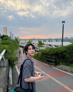 Sahaphap Wongratch Instagram - 26 🌹❤️ always  thank you kub