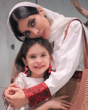 Sahra Asadollahi Instagram - نفس تو جون منی. 
بازیگر درخشان
تو بازی میکنی من میمیرم برات

نمايش « بُرِش » ( کات ) با بازی آرش عدل‌پرور و صحرا اسدالهی و نفس جافری به درخواست مخاطبان عزیز در تماشاخانه هیلاج در مرکز شهر نیز به روی صحنه می رود.
 
پیش فروش بلیت اجراهای نمایش در سالن تئاتر هیلاج یکشنبه ساعت ۱۲ در سایت tiwall.com آغاز شد.

بازیگران :
آرش عدل پرور و صحرا اسدالهی
نفس جافری

با صدای : آرش و‌ مسیح

کارگردان : سعید دشتی
تهیه کننده : احسان امیری ، پوریا رستمی
مجری طرح : مسعود سقلاطون نیا

مشاور پروژه : روزبه معینی
مدیر پروژه : رامین معصومیان

مدیرتولید : احمد عباسی
مدیر اجرایی : امیرحسین اکبری
دستیار کارگردان : زاهد برزگر

طراح گرافیک و‌ تیزر : محمد صادق زرجویان

saeeddashti
@arashap_music
@sahra_asadolahi
@nafas.jaferi
@ehsan_amirii
@poorya__rostami
@soghlatunia
@zarjooyan 
@amiir_hosseiin_____
@hilajfilmschool

#آرش_عدل_پرور
#صحرا_اسدالهی
#تئاتر
#سعید_دشتی 
#نمایش
#موسیقی
#موزیک
#خواننده
Clothes:@saghar.monajjemi