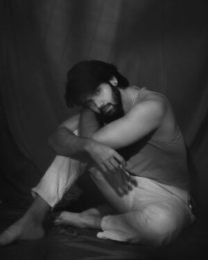 Sai Ronak Instagram - Staying away from colourful chaos..

Photography :@lensxstories 

Assisted by :@adityasinghrajput_gallery