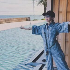 Sairi Ito Instagram - そう…あたいたちは
密かに旅行をしていた…
楽しすぎて眠る頃には
時間の惜しさにぐずっていた…
結局帰京しても尚…遊んでいた…

#土居志央梨 
#よねさん
#こちらこそがいつもありがとう
#ビッグなラブ
