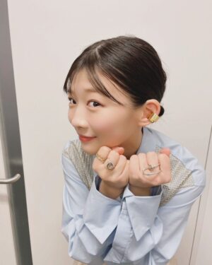 Sairi Ito Instagram - 土スタのときの
素敵なスタイリングあんどメイク💄💋✨

シャツ
パンツ
@cinoh_official
ローファー
@lunique_official_
イヤーカフ
@pluietokyo
リング
@justindavis_jewels
@ovovjewerlyofficial
@maaa_jewelry