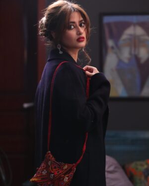 Sajal Ali Instagram - Few shades that capture the many layers of my journey. 
Many more to explore I guess !!! 🖤