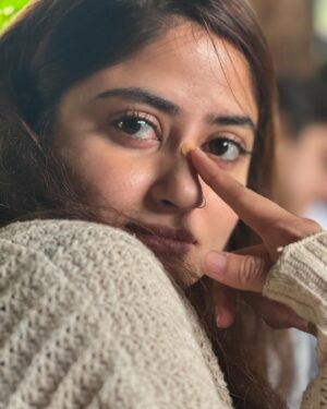Sajal Ali Instagram - Few shades that capture the many layers of my journey. 
Many more to explore I guess !!! 🖤